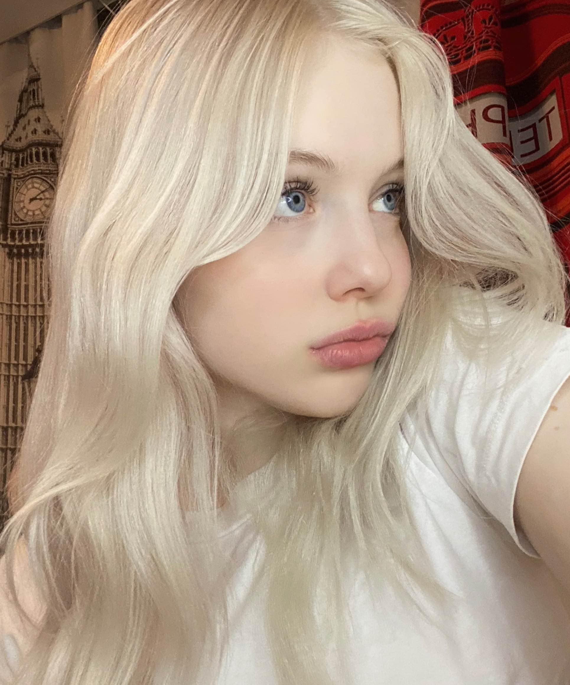 Полина